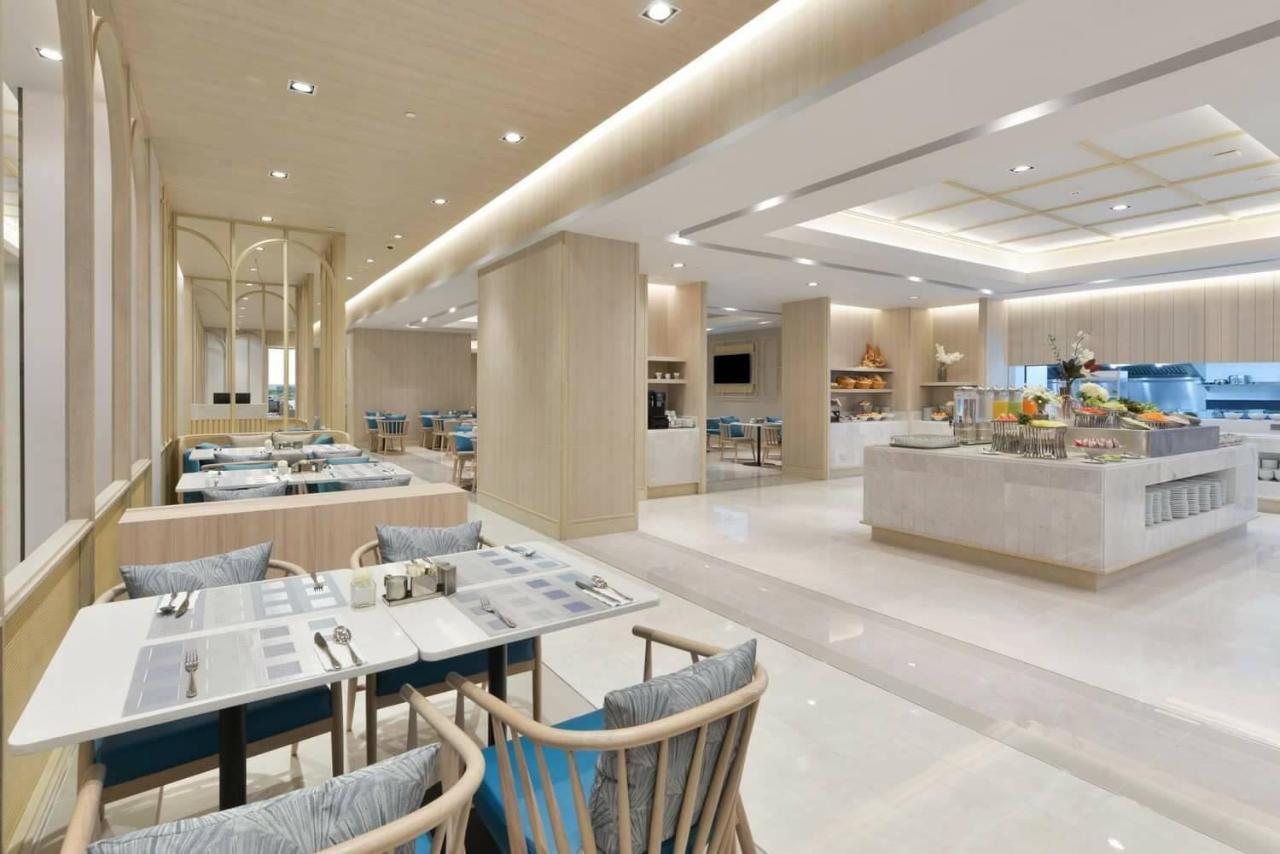 Centre Point Hotel Terminal21 Korat Накхонратчасіма Екстер'єр фото The restaurant