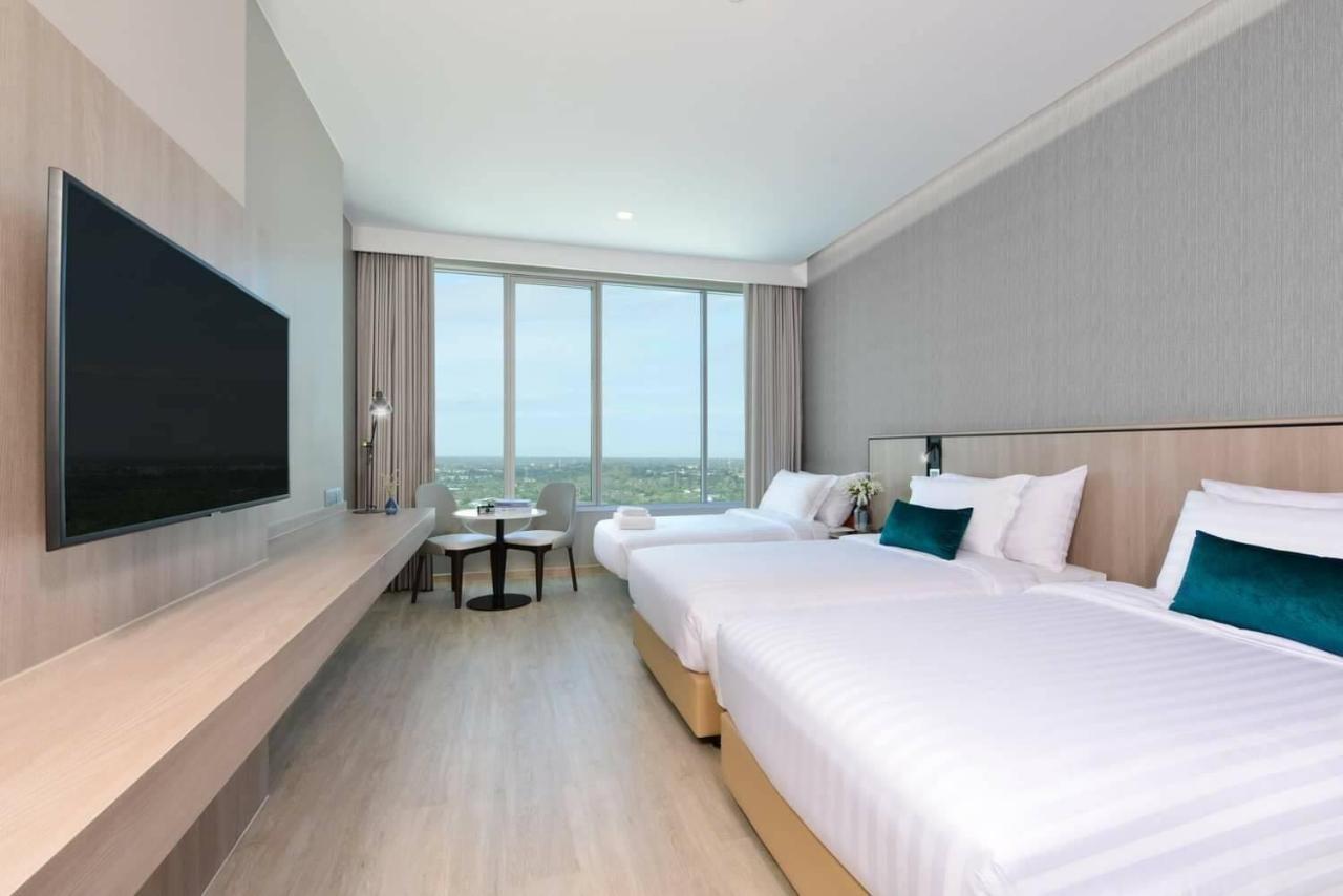 Centre Point Hotel Terminal21 Korat Накхонратчасіма Екстер'єр фото